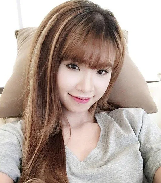 nâu hạt dẻ có thể nhuộm highlight để thêm nét cá tính (Ảnh: internet)