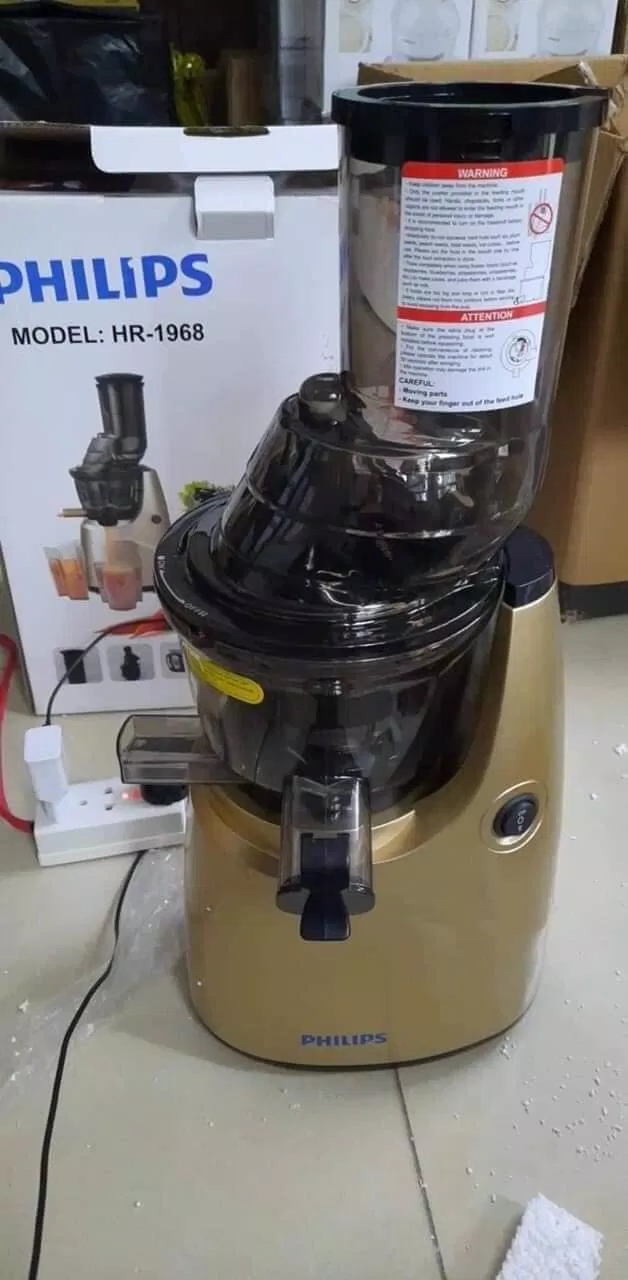 Máy ép chậm trái cây Philips HR-1968 công suất 250W (Ảnh: internet) Máy ép chậm trái cây Philips HR-1968 công suất 250W (Ảnh: internet)
