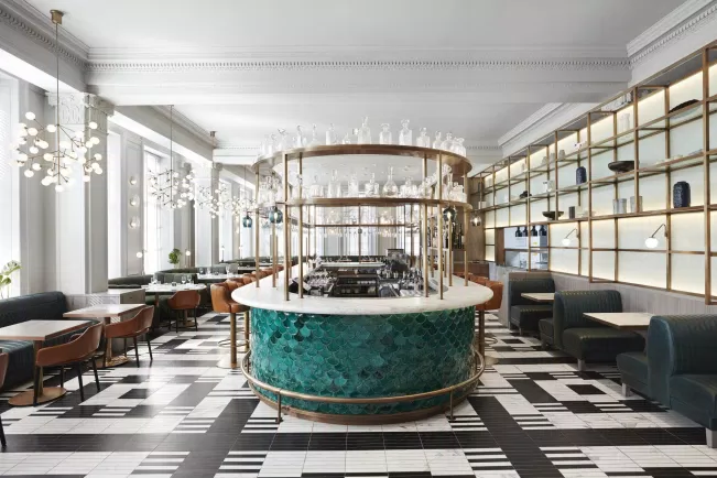 Một trong những khách sạn xa hoa nhất ở thành phố Glasgow - Kimpton Blythswood Square. (Nguồn ảnh: Internet) Một trong những khách sạn xa hoa nhất ở thành phố Glasgow - Kimpton Blythswood Square. (Nguồn ảnh: Internet)