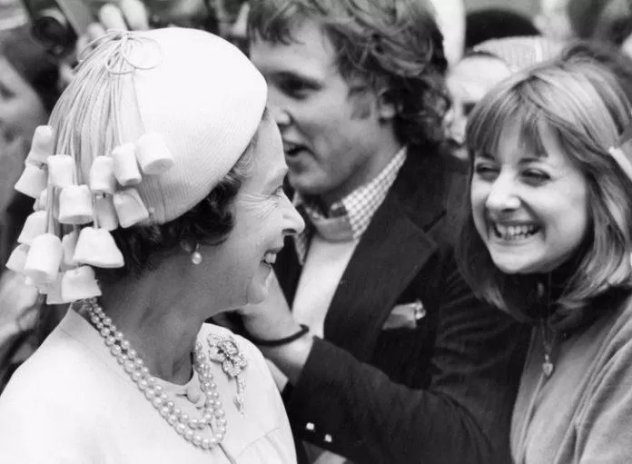 10 sự thật về triều đại của Nữ hoàng Elizabeth II sẽ được ghi nhớ mãi mãi! - Kiến thức mới 2024 20 Nữ hoàng đã phá vỡ rất nhiều quy tắc hoàng gia (Ảnh: Internet)