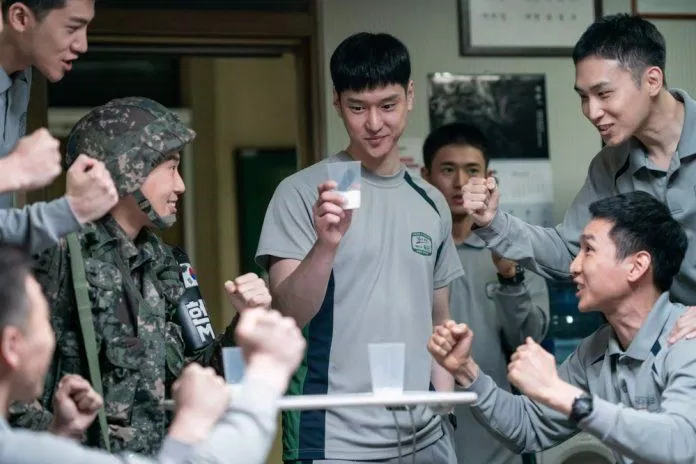 Chun Woo cùng đồng đội mới chơi đùa cùng nhau trong Bỗng dưng trúng số (Ảnh: Internet)