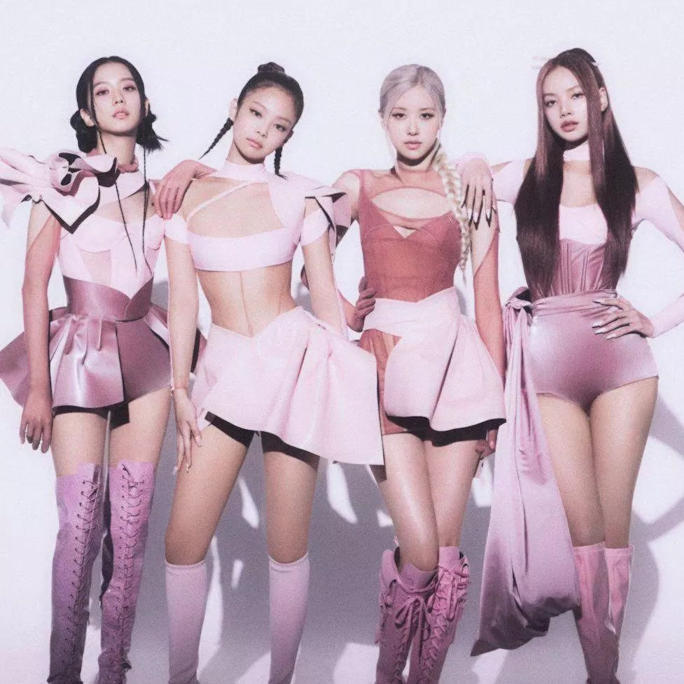 Pink Venom bị cấm phát sóng vì nhắc đến các thương hiệu nổi tiếng (Ảnh: Internet)