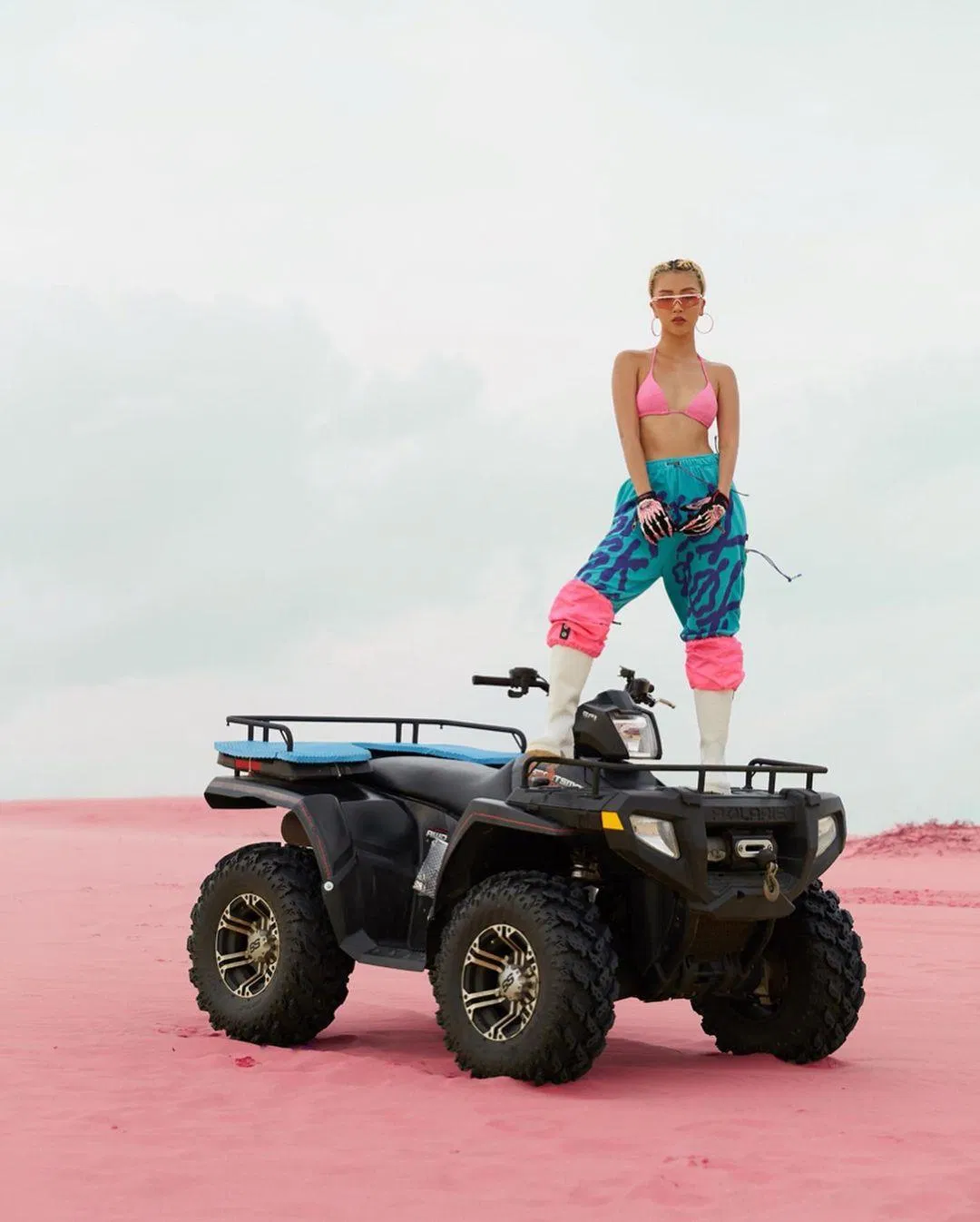 Phong cách ngày càng chất của Quỳnh Anh Shyn kể từ sau 2019. (Nguồn: Instagram)