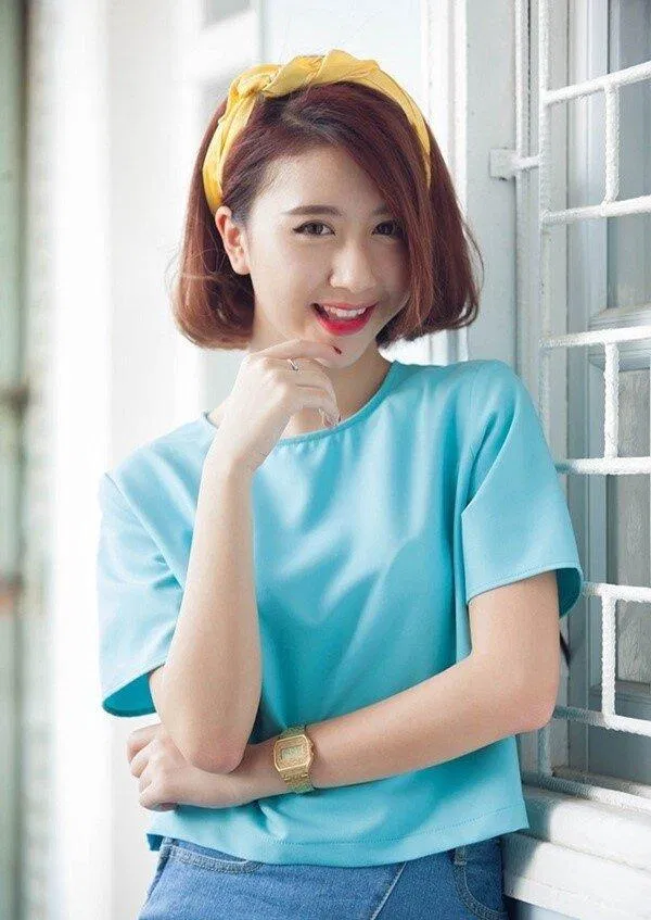 Cô nhanh chóng được săn đón trở thành người mẫu ảnh tuổi teen khi ấy. (Nguồn: Internet)