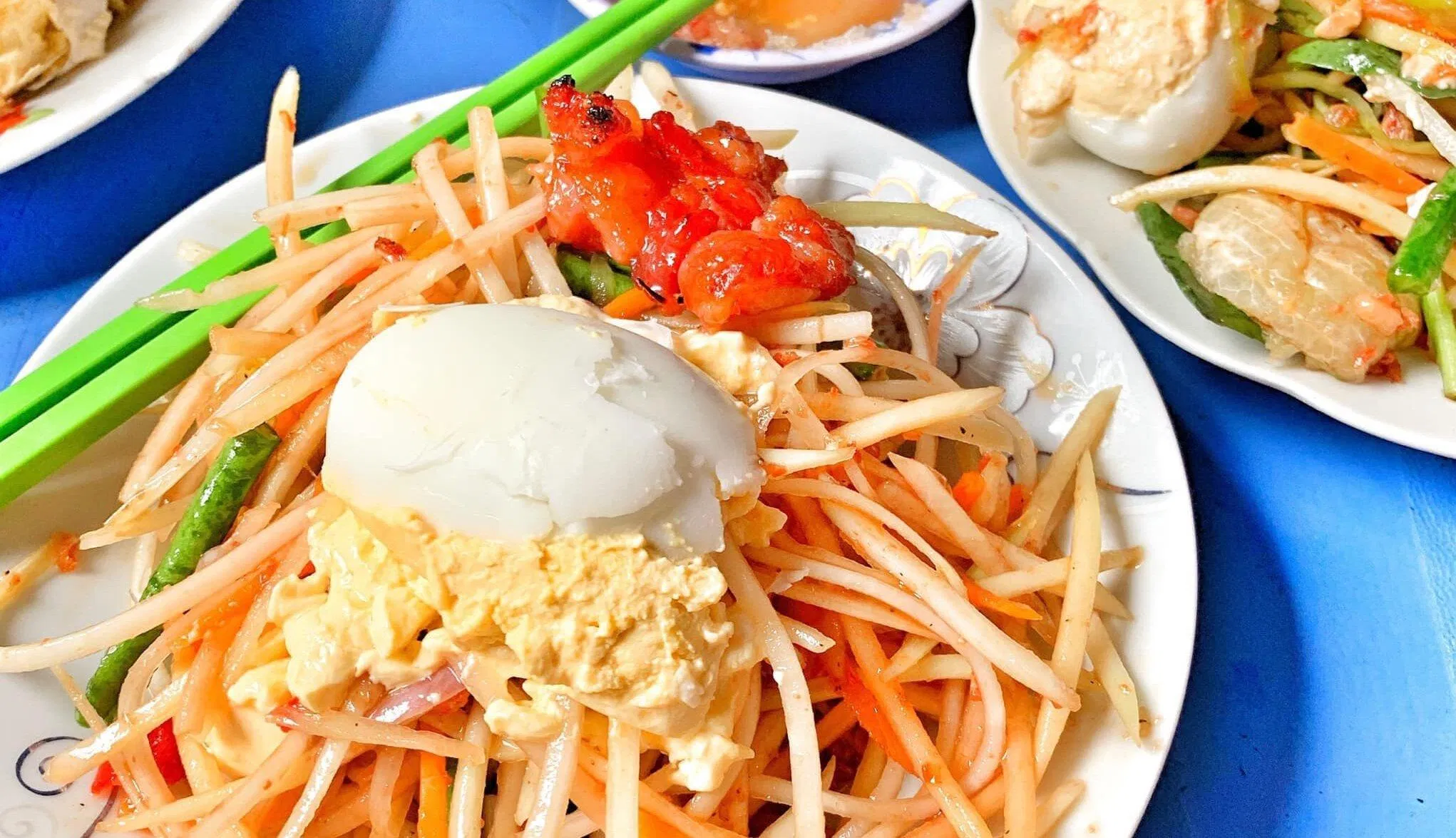 Đu đủ đâm RINA. (Nguồn ảnh: Internet)