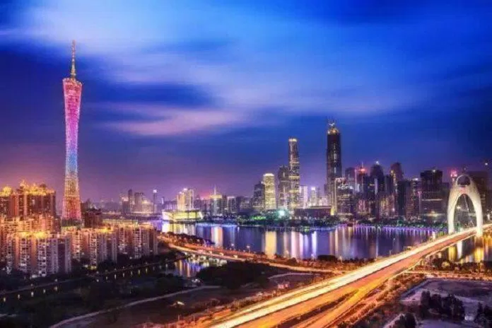 Thành phố luôn ngập tràn ánh sáng về đêm (Ảnh: Internet) Thành phố luôn ngập tràn ánh sáng về đêm (Ảnh: Internet)