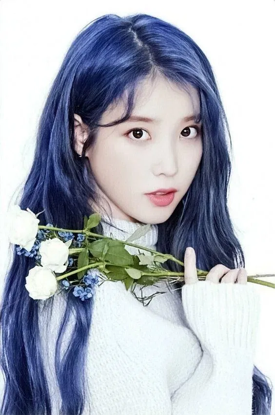 161 “Em gái quốc dân” IU quyên góp tiền tỉ kỉ niệm 14 năm debut mới nhất 7 "Thần tượng của các thần tượng" IU có một lượng fan mang tên "Bloody" (Ảnh: Internet)