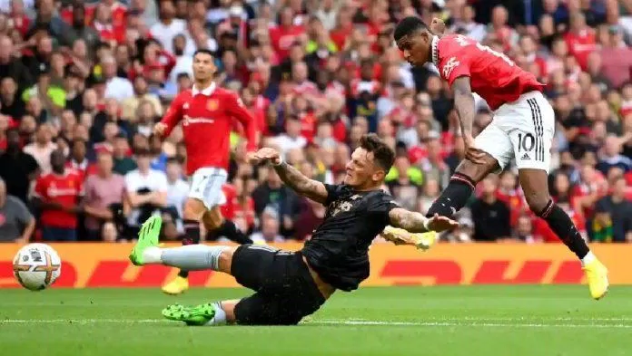 "Tiến sĩ" Rashford có cú đúp trong trận đấu với đội đầu bảng Arsenal (Ảnh: Internet) "Tiến sĩ" Rashford có cú đúp trong trận đấu với đội đầu bảng Arsenal (Ảnh: Internet)