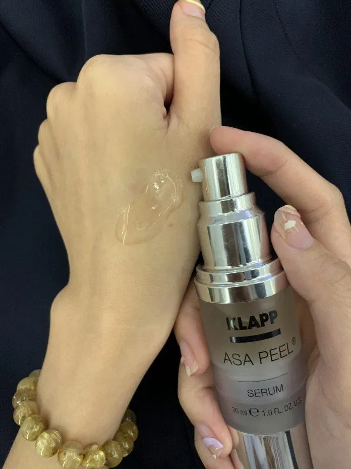 Review ASA Peel Serum - tinh chất thay da xóa mờ khuyết điểm nhờ axit trái cây lành tính ASA Peel Serum cách peel da tại nhà Cách sử dụng tinh chất thay da ASA Peel Serum KLAPP Klapp Cosmetic Mua tinh chất thay da ASA Peel Serum Giá bao nhiêu Peel da bằng acid trái cây có làm mỏng da không peel da là gì Peel da tại nhà Review ASA Peel Serum Review tinh chất thay da ASA Peel Serum Review tinh chất thay da Klapp serum peel da serum peel da Klapp Thành phần chính của tinh chất thay da ASA Peel Serum tinh chất peel da Tinh chất thay da ASA Peel Serum có thực sự tốt hay không