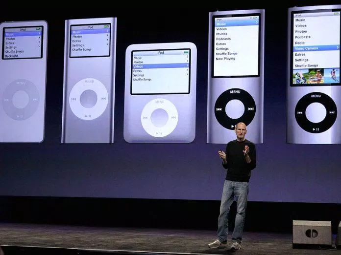 iPod từng là sản phẩm gây “chấn động” trong giới công nghệ (Ảnh: Internet)