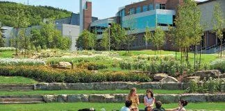 Đại học Sherbrooke (Ảnh: Internet)