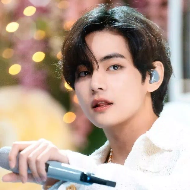 Thiên tài khuôn mặt V của BTS (Ảnh: Internet)