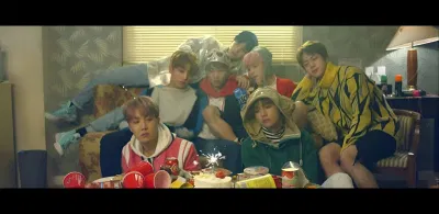 BTS trong mv Spring Day (Ảnh : Internet) BTS trong mv Spring Day (Ảnh : Internet)