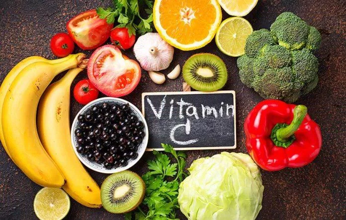 Vitamin C đóng vai trò quan trọng đối với sản sinh collagen, đẩy lùi lão hóa (Ảnh: Internet)