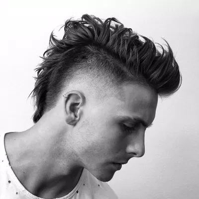 Kiểu tóc Mohican mullet là một biến thể kết hợp giữa hai kiểu tóc retro phổ biến - Mohican và mullet. (Ảnh: Internet)