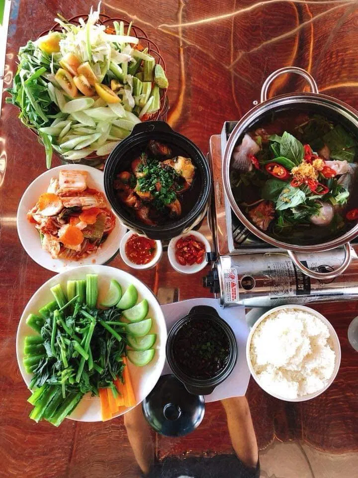 15 quán ăn ngon ở Tây Ninh mà bạn không thể bỏ qua khi đến đây ẩm thực ẩm thực chay ẩm thực chay Long Hoa ăn ngon bánh canh bánh canh Trảng Bàng Út Thiên BlogAnChoi Bò tơ Năm Sánh Cơm Niêu 242 đậu nành gia đình Hải Đảo Quán hải sản Ku Thịnh nhà hàng quán ăn quán ăn Cẩm Tú quán ăn ngon quán ăn ngon ở tây ninh quán Bàu Sen quán cơm Ba Trí quán cơm Thùy Dung quán phở quán phở Bèo Tây Ninh thành phố thông tin Vương quốc đậu nành Tojy
