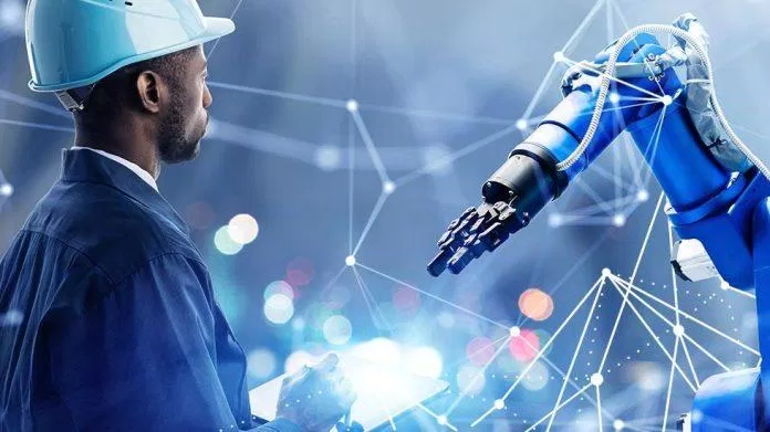 Máy móc thông minh tới đâu cũng là do con người điều khiển (Ảnh: Internet) Máy móc thông minh tới đâu cũng là do con người điều khiển (Ảnh: Internet)