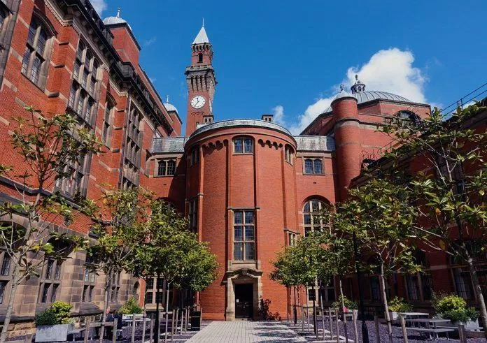 Đại học Birmingham (Ảnh: Internet) Đại học Birmingham (Ảnh: Internet)
