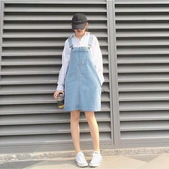 Bạn có thể phối với mũ lưỡi trai để tăng thêm phần năng động (Ảnh: Pinterest)