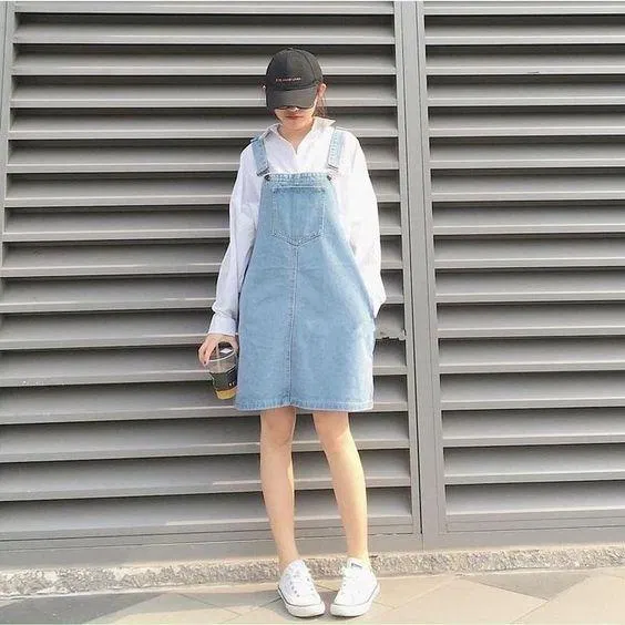 Bạn có thể phối với mũ lưỡi trai để tăng thêm phần năng động (Ảnh: Pinterest)