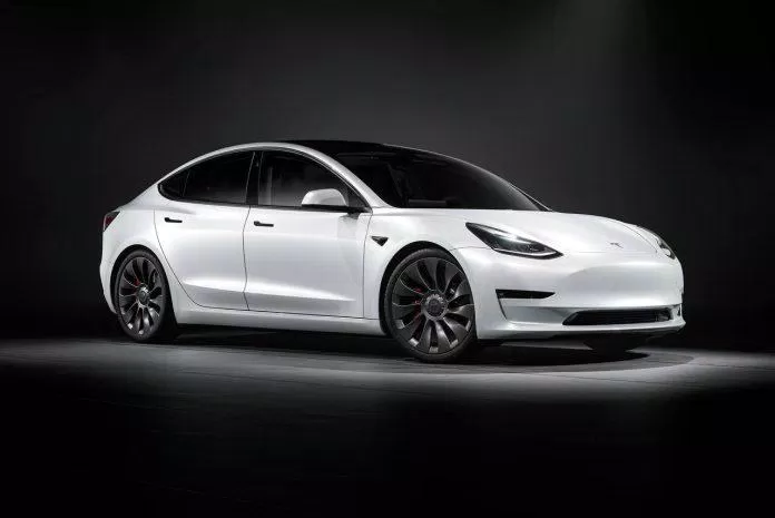 Xe điện Tesla Model 3 Performance (Ảnh: Internet)