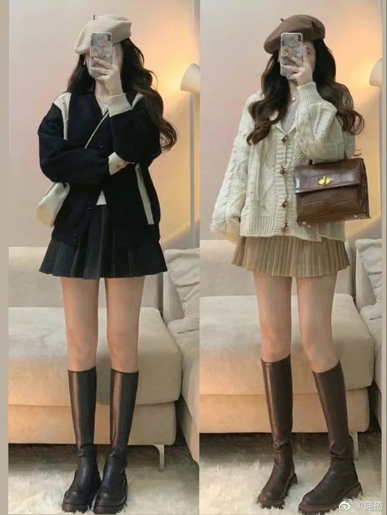 Cardigan phối với chân váy xếp ly cùng boots cao (Nguồn: Internet) Cardigan phối với chân váy xếp ly cùng boots cao (Nguồn: Internet)