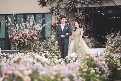 Ảnh cưới đẹp lộng lẫy của cặp đôi thế kỷ Hyun Bin - Son Ye Jin. (Ảnh: Internet) Ảnh cưới đẹp lộng lẫy của cặp đôi thế kỷ Hyun Bin - Son Ye Jin. (Ảnh: Internet)