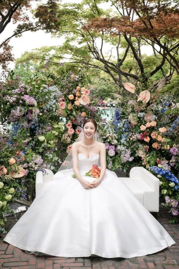 Ảnh cưới đẹp của Son Dam Bi (Ảnh: Internet)