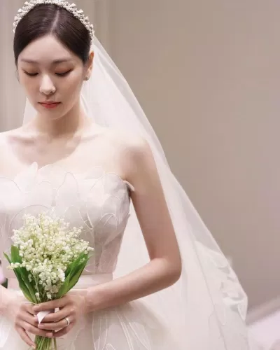 Ảnh cưới thanh lịch của Go Woo Rim - Kim Yuna (Ảnh: Internet) Ảnh cưới thanh lịch của Go Woo Rim - Kim Yuna (Ảnh: Internet)