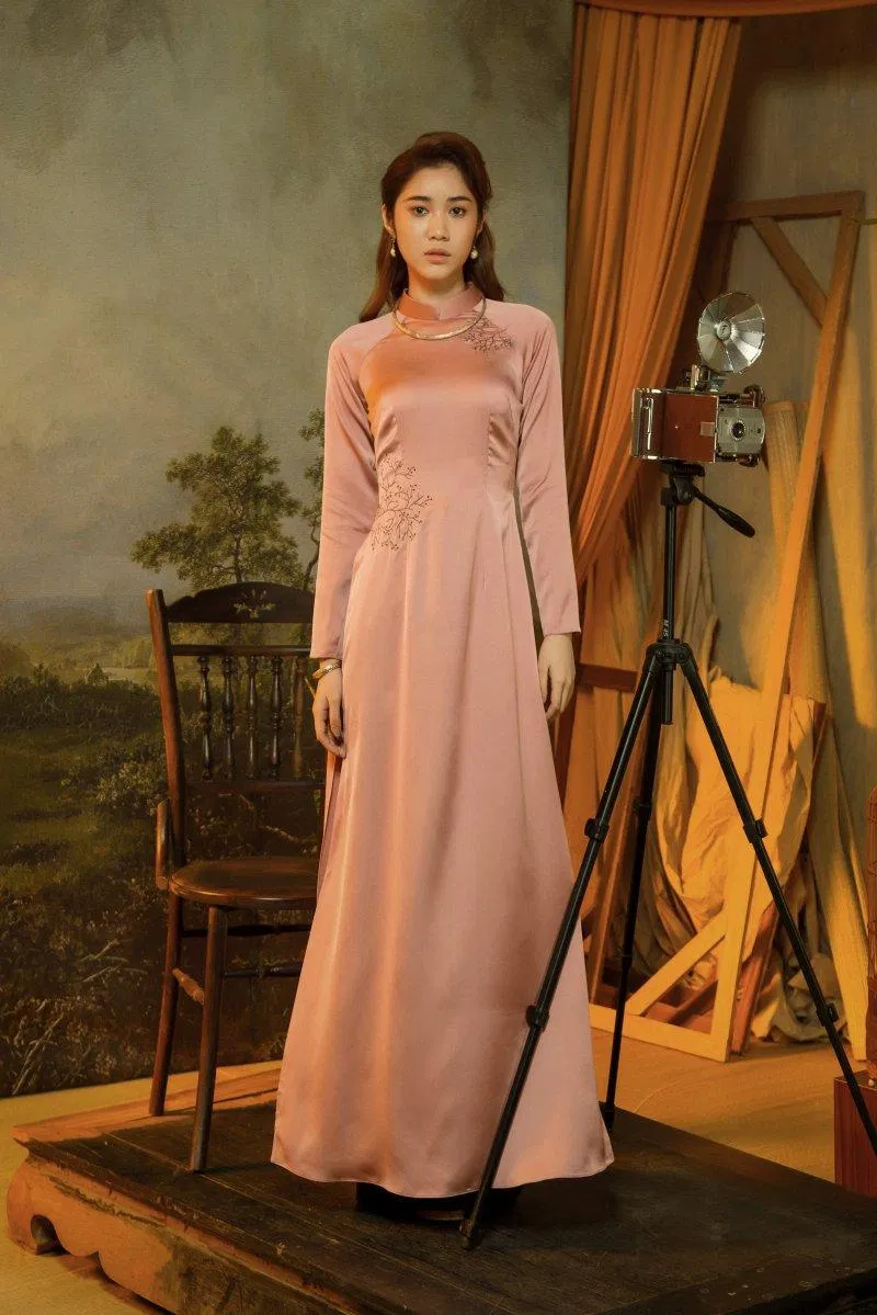 Từng đường nét sợi chỉ đều được thiết kế tỉ mẩn