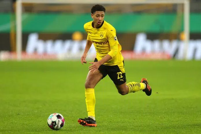 Bellingham là cầu thủ chạy nhiều nhất ở Dortmund và là cầu thủ có nhiều pha qua người nhất ở câu lạc bộ trong mùa giải 2022 (Ảnh: Internet)