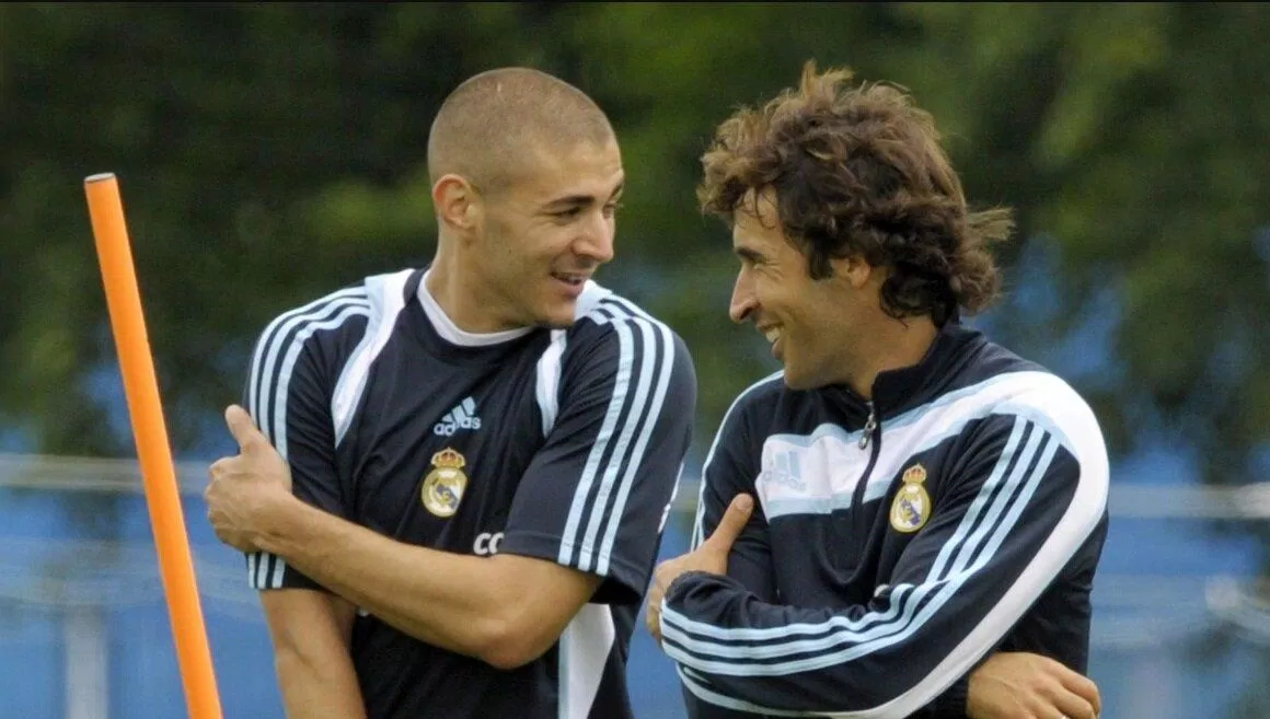 Khởi động mùa giải 2009-2010, Benzema và Raul là 2 tiền đạo ghi nhiều bàn nhất cho Real (Ảnh: Internet) Khởi động mùa giải 2009-2010, Benzema và Raul là 2 tiền đạo ghi nhiều bàn nhất cho Real (Ảnh: Internet)