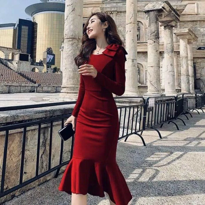 Đầm body đuôi cá giúp tôn lên vẻ đẹp nữ tính, quyến rũ nhưng không kém phần sang trọng cho các nàng (Ảnh: Internet)