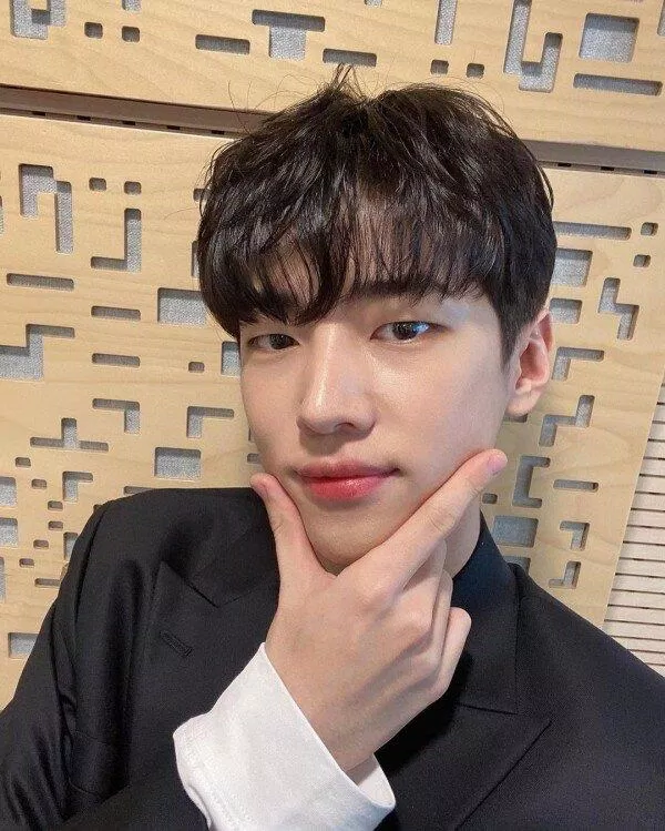 Nhờ solo hoạt động, 6 idol Kpop này đã trở thành nhóm của họ trở nên nổi tiếng hơn ASTRO Cha Eunwoo Chani Chuu LOONA Thần tượng KPOP Jaechan KPOP Kwanghee ZE A rowoon SF9