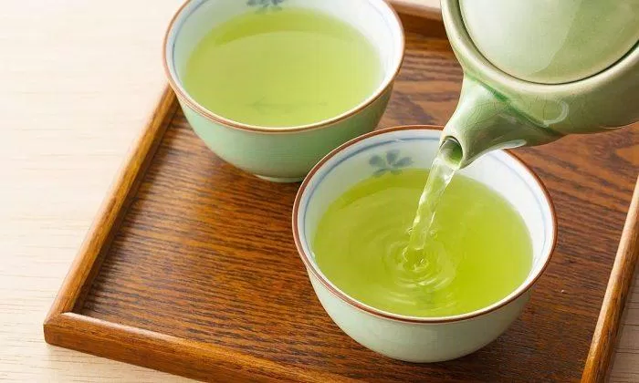 Trà xanh là đồ uống giúp loại bỏ mỡ thừa rất tốt (Ảnh: Internet) Trà xanh là đồ uống giúp loại bỏ mỡ thừa rất tốt (Ảnh: Internet)