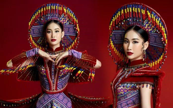 Bộ trang phục dân tộc ấn tượng của Hồng Trang khi tham dự Miss Globe 2022.