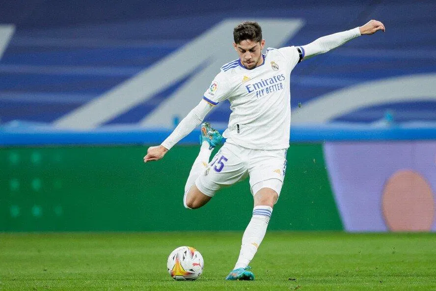 "Chim ưng" của "Bầy kền kền trắng" (Ảnh: Internet) "Chim ưng" của "Bầy kền kền trắng" (Ảnh: Internet)