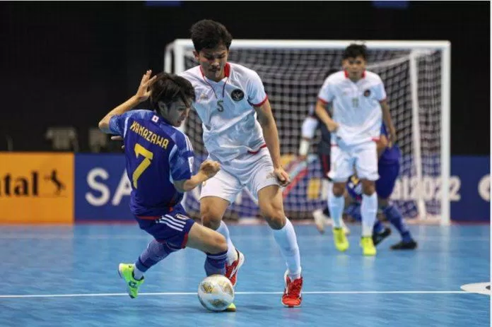 Tuyển Futsal Nhật Bản vấp phải sự chống cự quyết liệt của đội bóng đến từ đất nước vạn đảo Indonesia (Ảnh: Internet) Tuyển Futsal Nhật Bản vấp phải sự chống cự quyết liệt của đội bóng đến từ đất nước vạn đảo Indonesia (Ảnh: Internet)