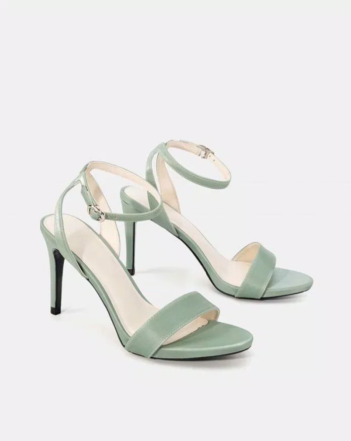 Giày cao gót sandal (Ảnh: internet)