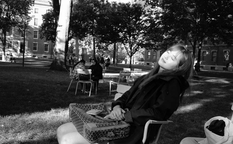 Go Ara ghé qua nhiều nơi ở Mỹ (Ảnh: Internet)