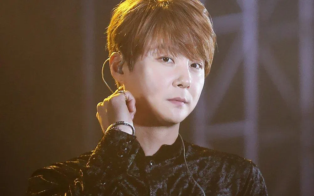 Hyesung Shinhwa từng bị phạt vì tội say rượu lái xe và cả đánh bạc bất hơp pháp. (Ảnh: Internet)