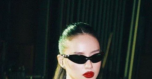 Kính mắt mèo thời trang (ảnh: Internet)