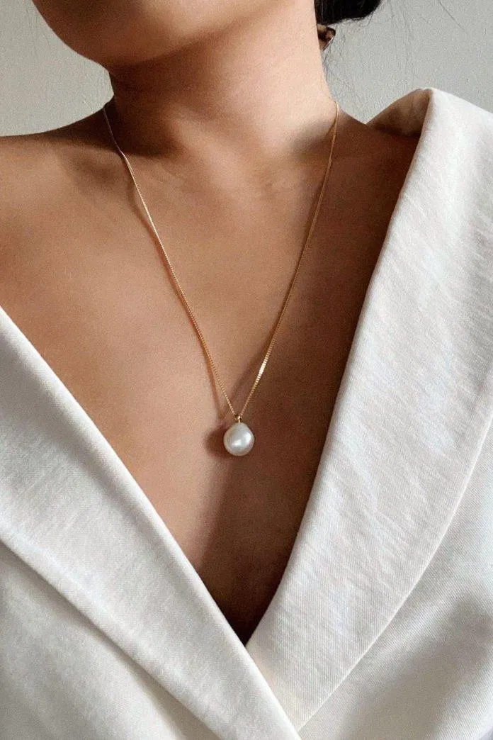 Dây chuyền ngọc trai đơn giản nhưng sang trọng (ảnh: Internet)