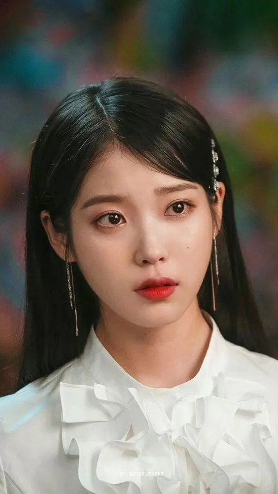 IU - Nữ hoàng nhạc số của Kpop (Ảnh: Internet) IU - Nữ hoàng nhạc số của Kpop (Ảnh: Internet)
