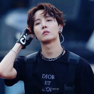 j-hope chính là tiểu hi vọng của BTS và cả ARMY (Ảnh: Internet)