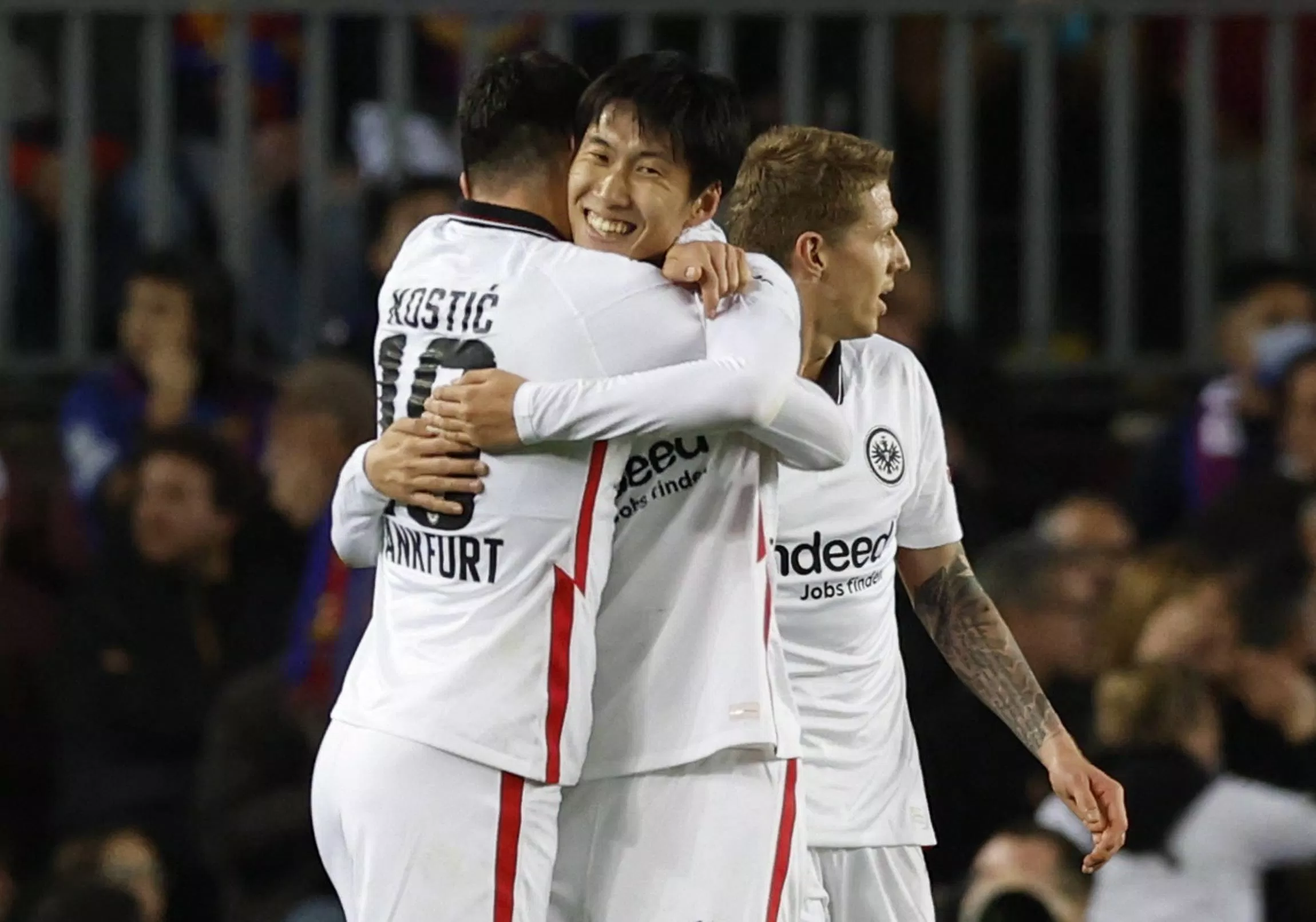 Kamada tiếp tục tỏa sáng với cú đúp trong trận đấu Frankfurt hủy diệt Leverkusen 5-1 (Ảnh: Internet) Kamada tiếp tục tỏa sáng với cú đúp trong trận đấu Frankfurt hủy diệt Leverkusen 5-1 (Ảnh: Internet)