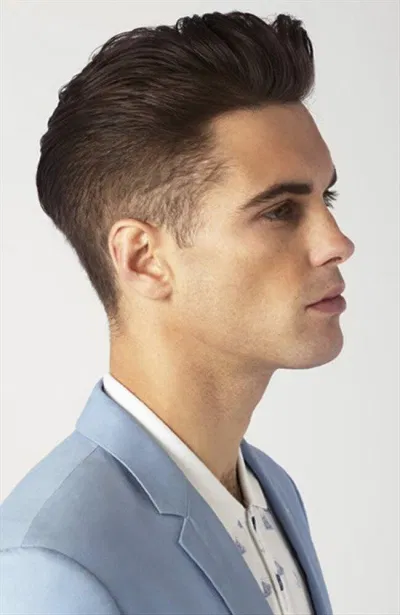 Kiểu tóc nam mặt dài Quiff (nguồn: internet)