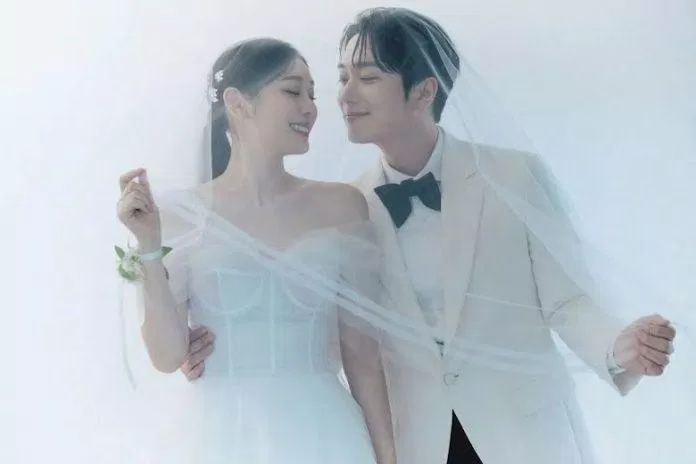 Kim Yu Na hạnh phúc bên chồng (Ảnh: Internet)