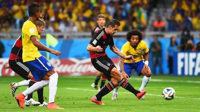 Bàn thắng thứ 16 tại World Cup của Klose chính là bàn thắng vào lưới của Brazil năm 2014 (Ảnh: Internet)