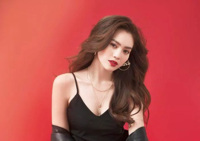 91 Review “Cô gái từ quá khứ”: 5 yếu tố chứng minh đây là một phim Việt đáng xem mới nhất 10 Ninh Dương Lan Ngọc là một gương mặt quen thuộc đối với fan phim nhưng hình ảnh của cô trước nay dường như "đóng khung" trong hình tượng "ngọc nữ". (Ảnh: Internet)